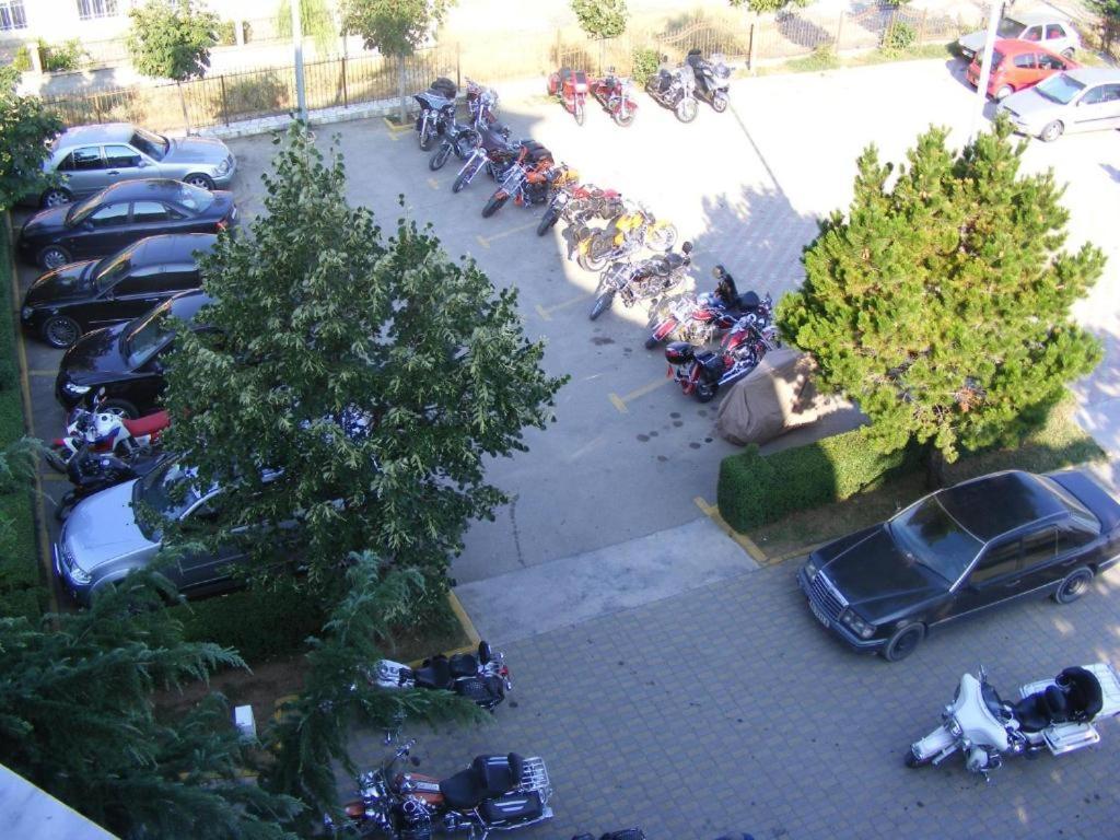 Hotel George Korce Exterior photo